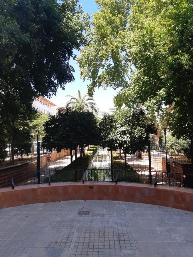 Acogedor Apartamento En Pleno Corazon De Triana Seville Exterior photo